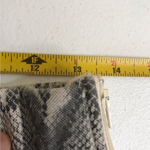 She + Sky Python Reptile Print Skinny Pants Cream Gray Black Side Zip Small - Picture 5 of 12